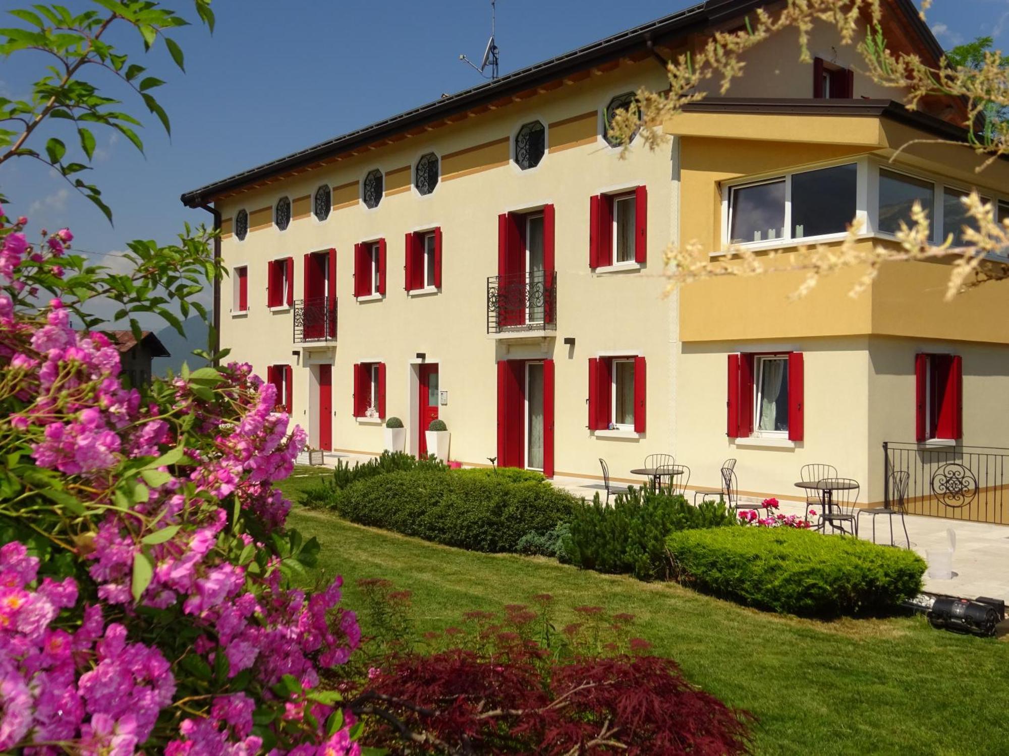 Casa Novecento Bed & Breakfast Feltre Exterior foto